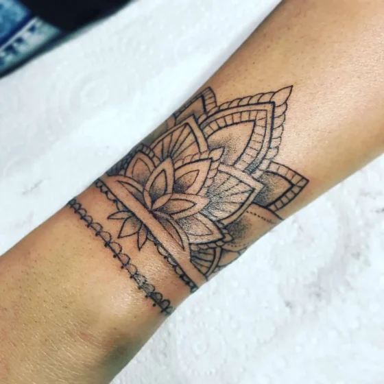 Half Mandala Wrap